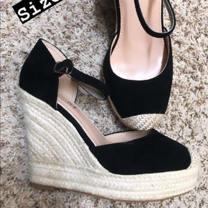 Never worn black wedges